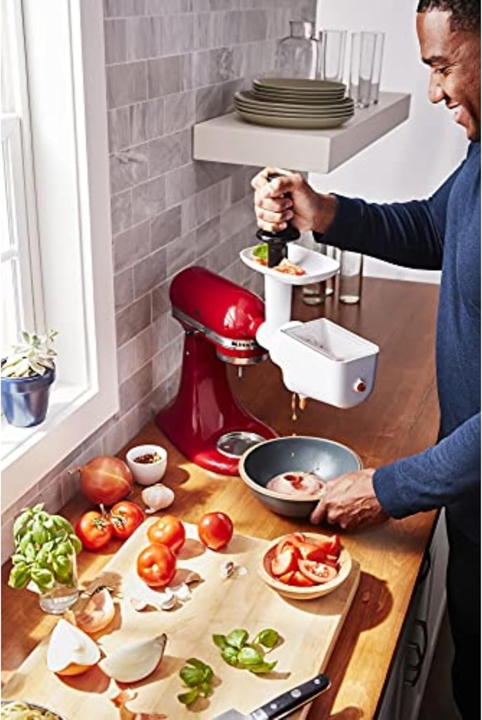 kitchenaid-fruit-and-vegetable-strainer--5.jpg