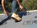 Silver Synthetic Roofing Underlayment – 42″ × 286′ Roll (10 mil), Lightweight 100% Recyclable Polyolefin, Slip-Resistant, 91-Day UV, 20-Year Warranty